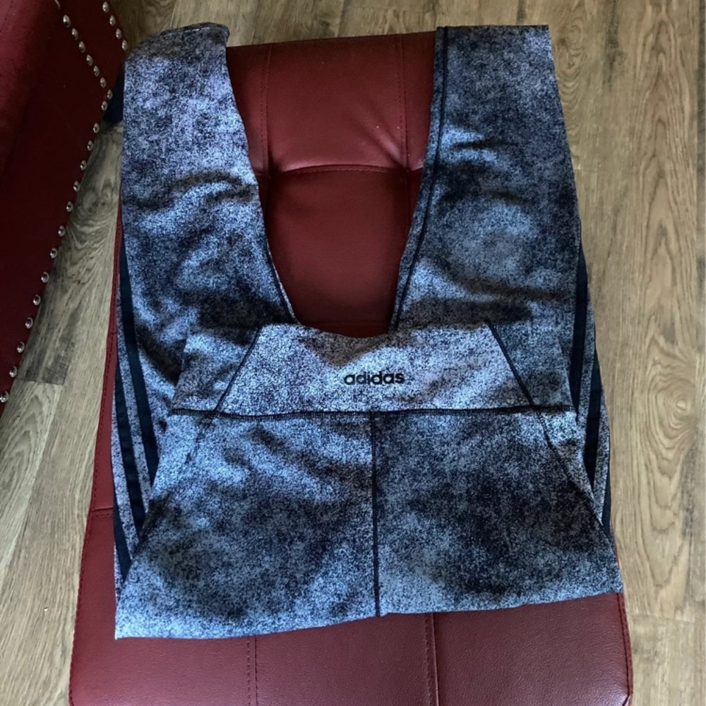 Adidas leggings